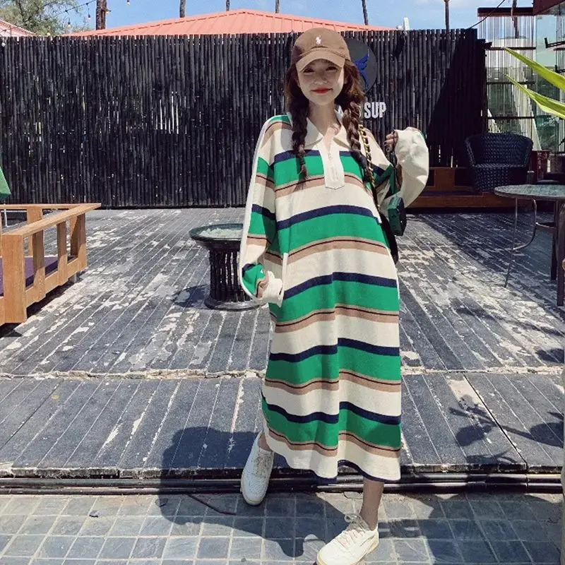 Striped Zipper Sweatshirt Dress for Women Mid-length Early Spring and Autumn 2025 New College Style Versatile Dress
Striped Zipper Sweatshirt Dress for Women Mid-length Early Spring and Autumn 2025 New College Style Versatile Dress