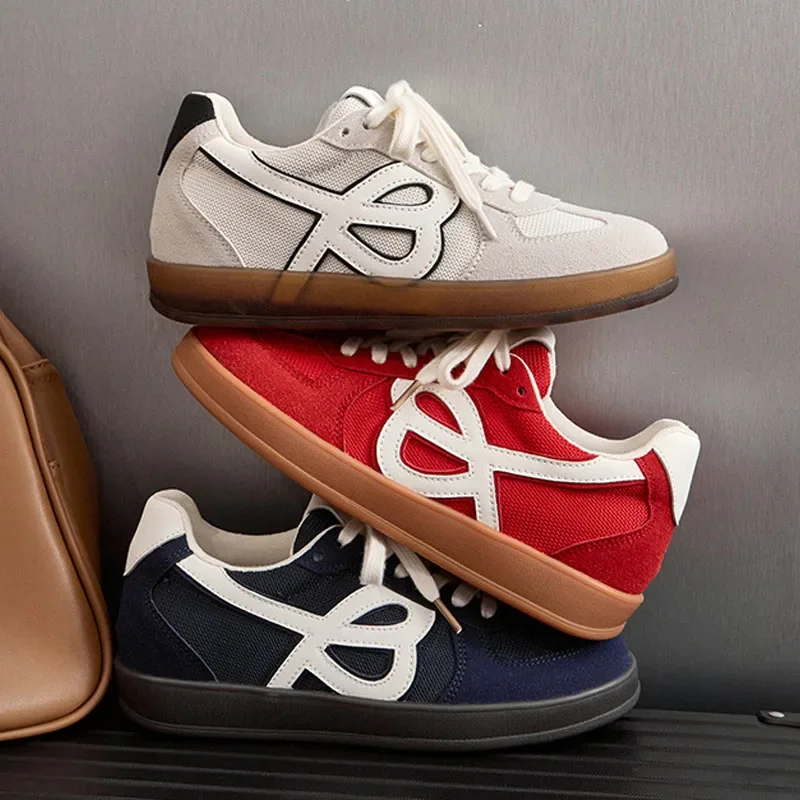Women Flat Sneakers Breathable Faux Suede Mesh Splicing Sports Shoes Retro GAT Trainers Females Daily Walking Jogging Shoes 2024
Women Flat Sneakers Breathable Faux Suede Mesh Splicing Sports Shoes Retro GAT Trainers Females Daily Walking Jogging Shoes 2024