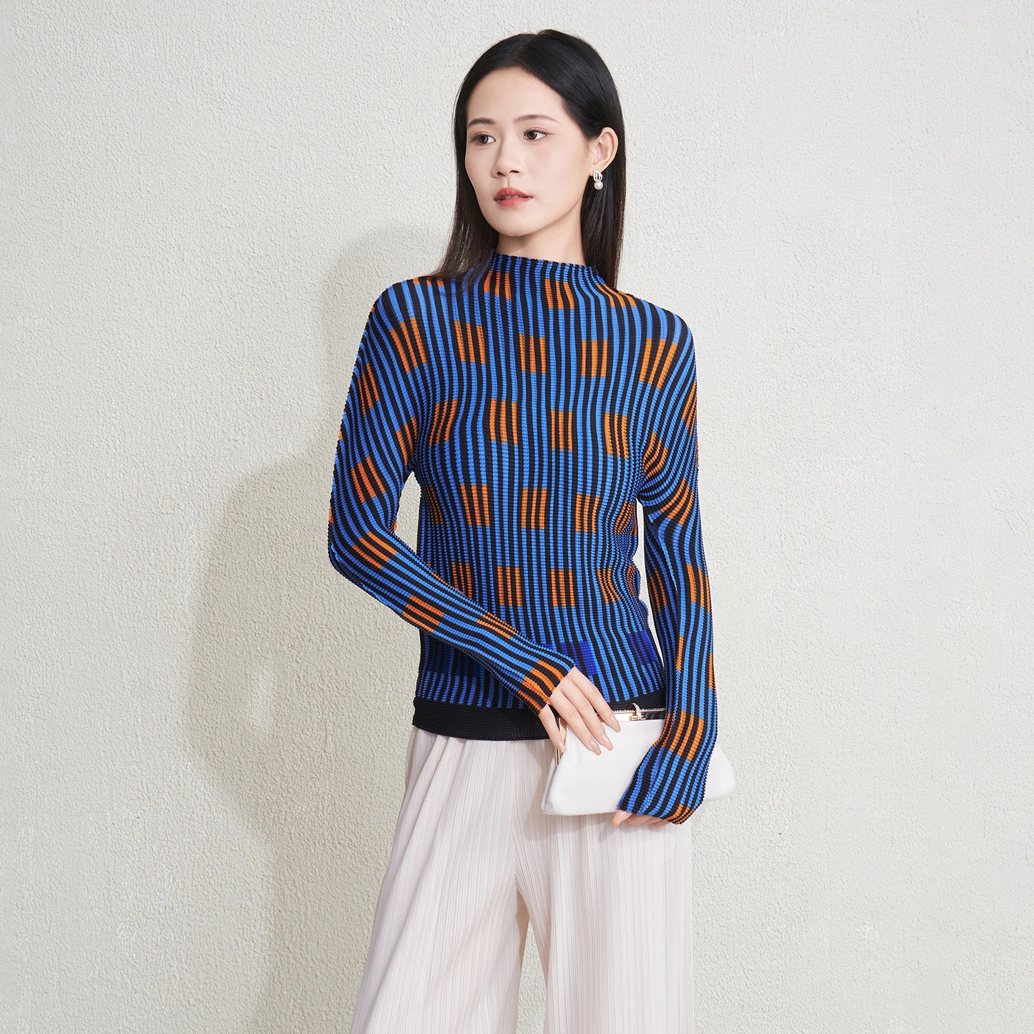 Женская плиссированная водолазка Miyake с геометрическим принтом - клетчатый приталенный вязаный свитер 2025 г., модная повседневная офисная одежда
Женская плиссированная водолазка Miyake с геометрическим принтом - клетчатый приталенный вязаный свитер 2025 г., модная повседневная офисная одежда