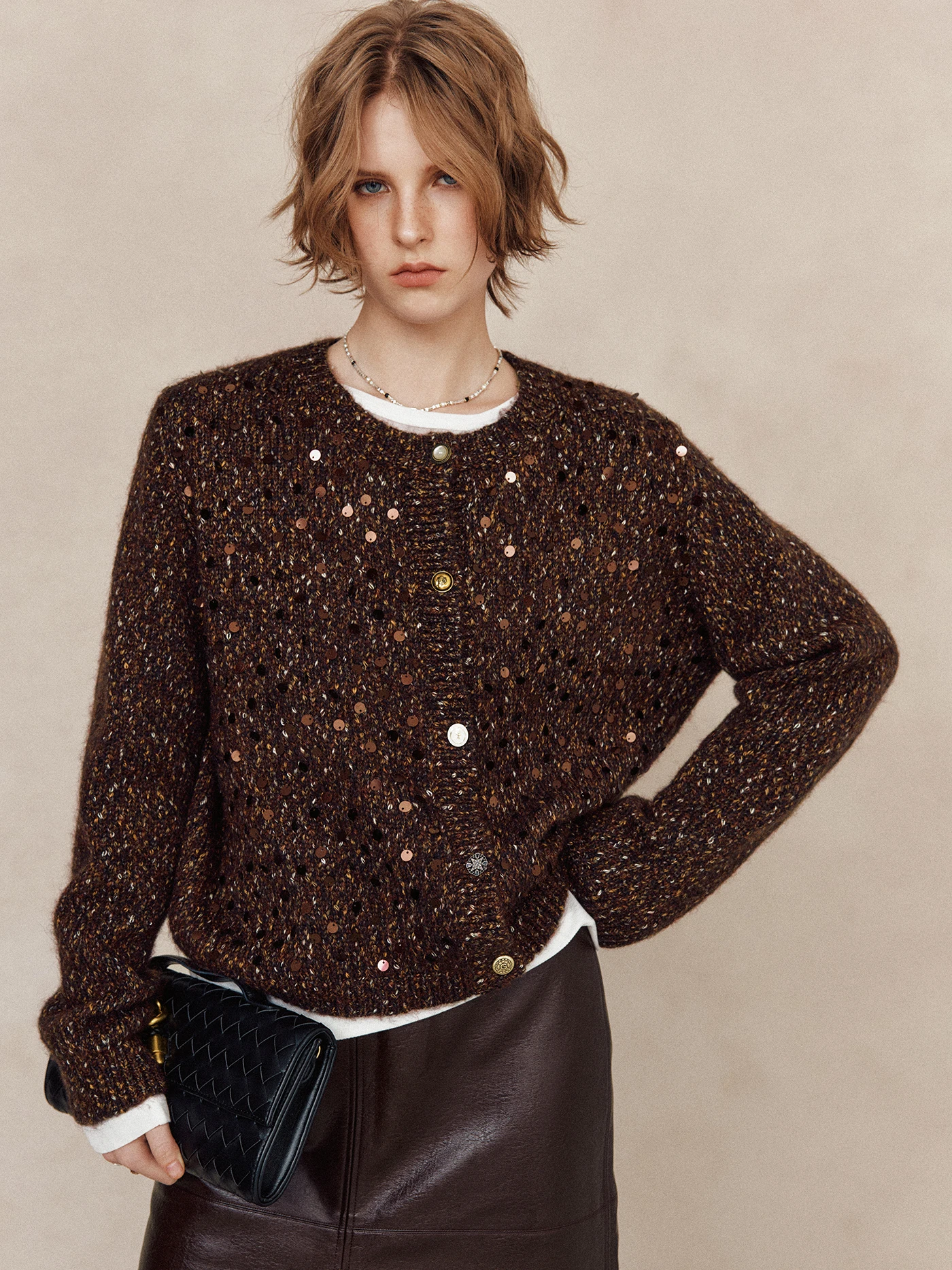 Шелковый вязаный шерстяной круглый свитер Ne, женский открытый кардиган, легко носить, удобное мягкое пальто Cleanfit Sle Ciwalk
Шелковый вязаный шерстяной круглый свитер Ne, женский открытый кардиган, легко носить, удобное мягкое пальто Cleanfit Sle Ciwalk