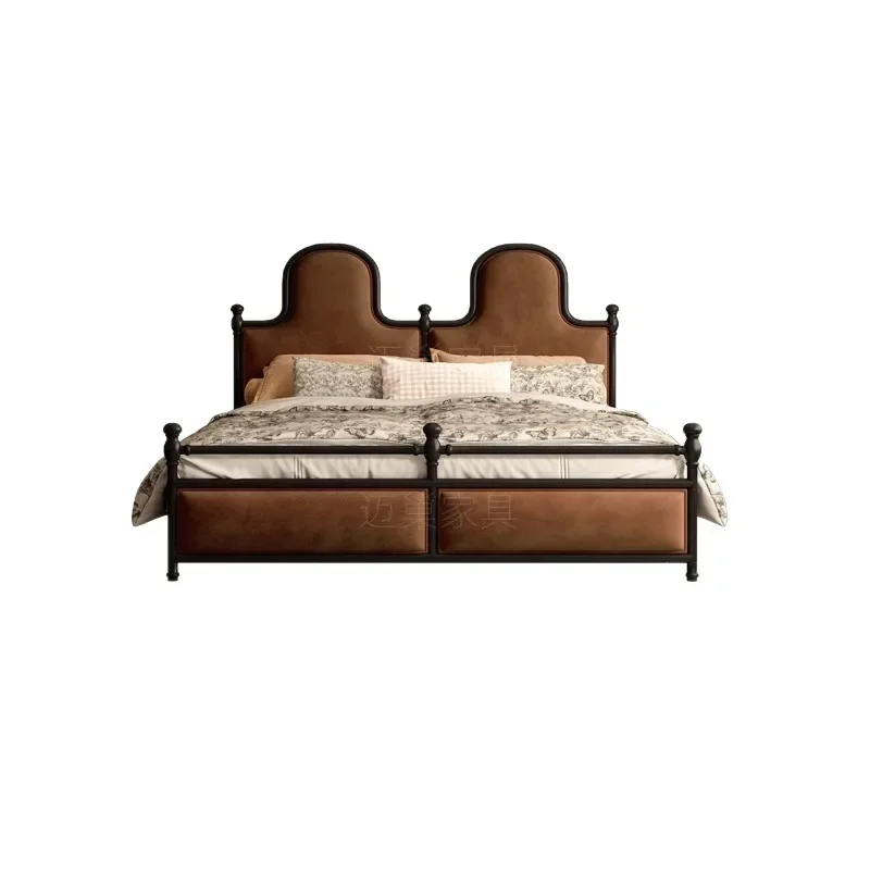 Black solid wood bed
Black solid wood bed