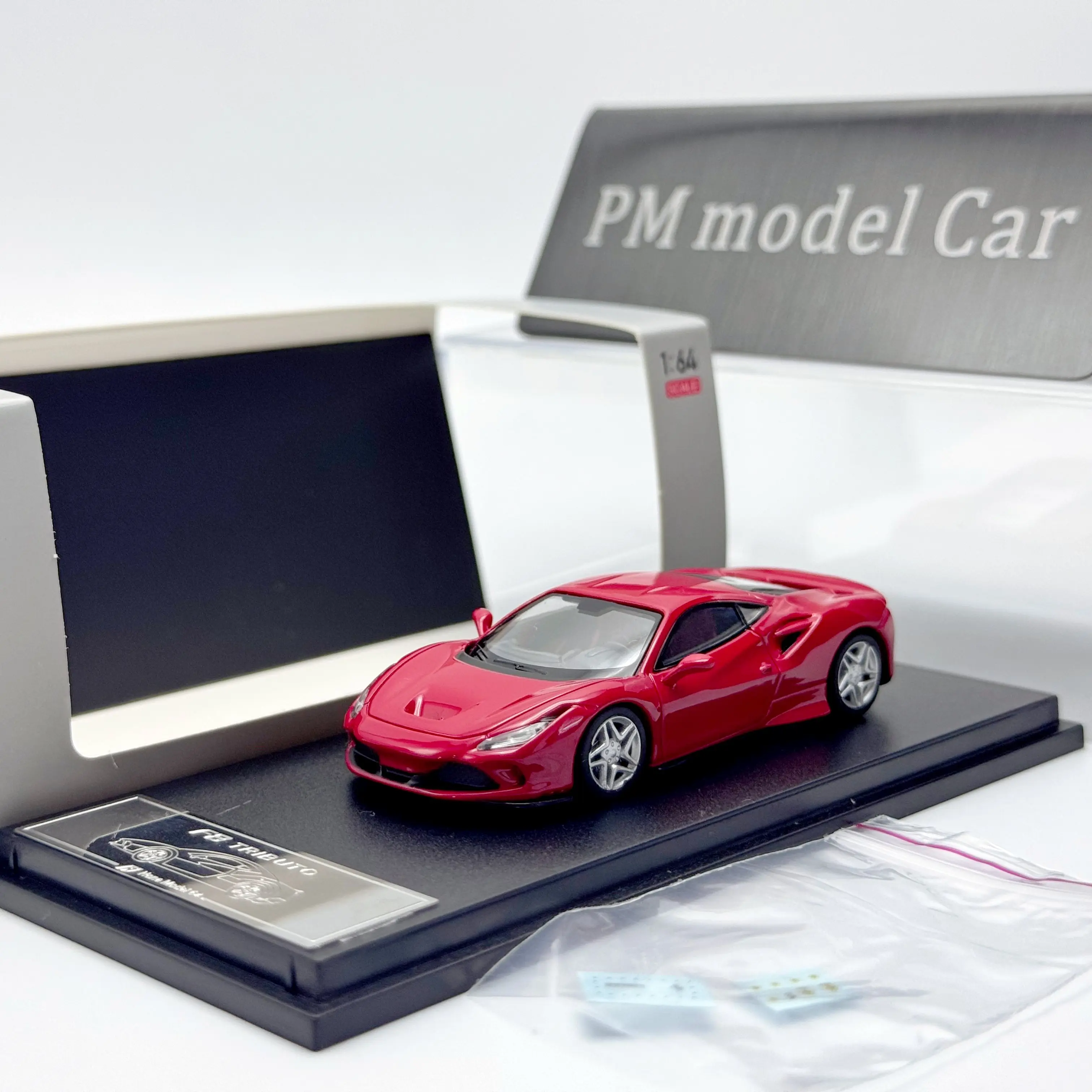 Hone Model 1:64 F8 Tributo Red Supercar Alloy Diecast Model Car Collectible Gift
Hone Model 1:64 F8 Tributo Red Supercar Alloy Diecast Model Car Collectible Gift
