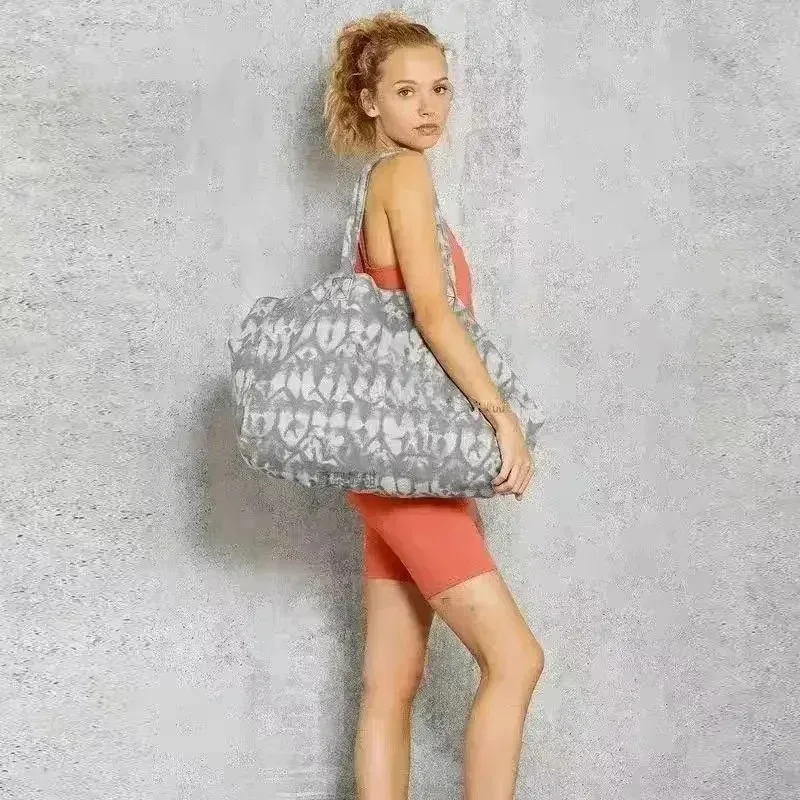 Fitness Yoga Handbag Minimalist Large Capacity Bag For Sports Canvas Bag Unisex Shoulder Bag Reusable Shopping Bags
Fitness Yoga Handbag Minimalist Large Capacity Bag For Sports Canvas Bag Unisex Shoulder Bag Reusable Shopping Bags