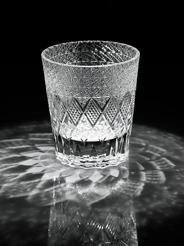 Handcut K9 Crystal Whiskey Glass Japanese Style Bar Cup Diamond Texture Home Use Double Layered Glass Drinkware Pure Color
Handcut K9 Crystal Whiskey Glass Japanese Style Bar Cup Diamond Texture Home Use Double Layered Glass Drinkware Pure Color