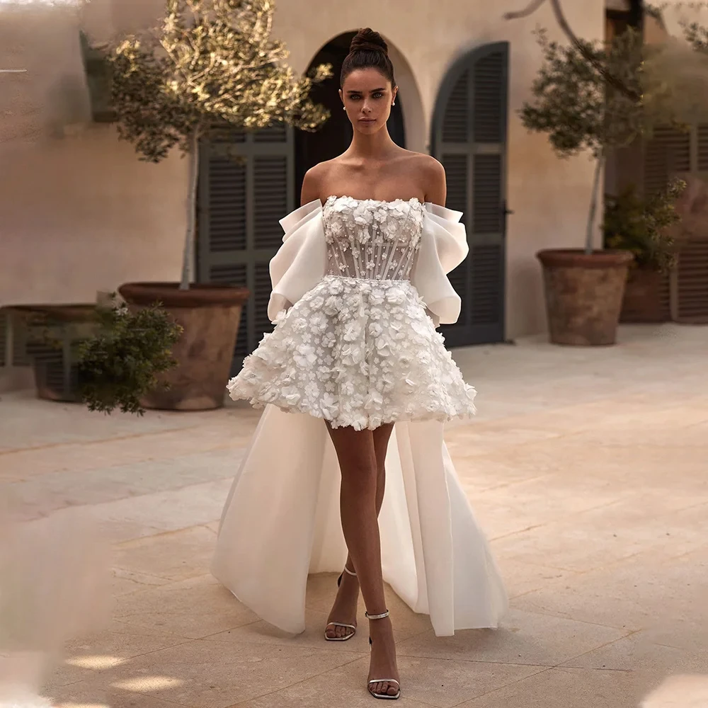 Short A-Line Wedding Dresses Puff Sleeves White 3D Flowers Lace With Detachable Train Bridals Gowns Customize
Short A-Line Wedding Dresses Puff Sleeves White 3D Flowers Lace With Detachable Train Bridals Gowns Customize