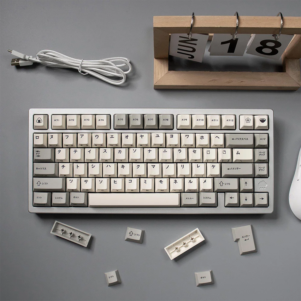 Japanese hiragana Hiragana Cherry original retro side engraved PBT sublimation keycaps
Japanese hiragana Hiragana Cherry original retro side engraved PBT sublimation keycaps
