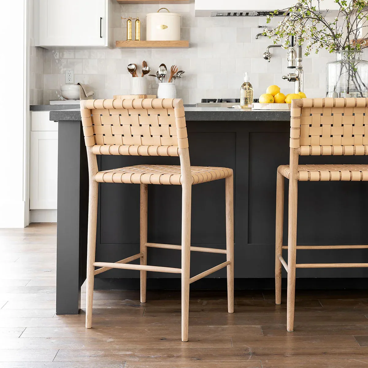 #! Nordic Retro Solid Wood Modern Bar Stool with Fabric Durable & Eco-Friendly for Commercial Bars Dining Apartments & Home Use
#! Nordic Retro Solid Wood Modern Bar Stool with Fabric Durable & Eco-Friendly for Commercial Bars Dining Apartments & Home Use