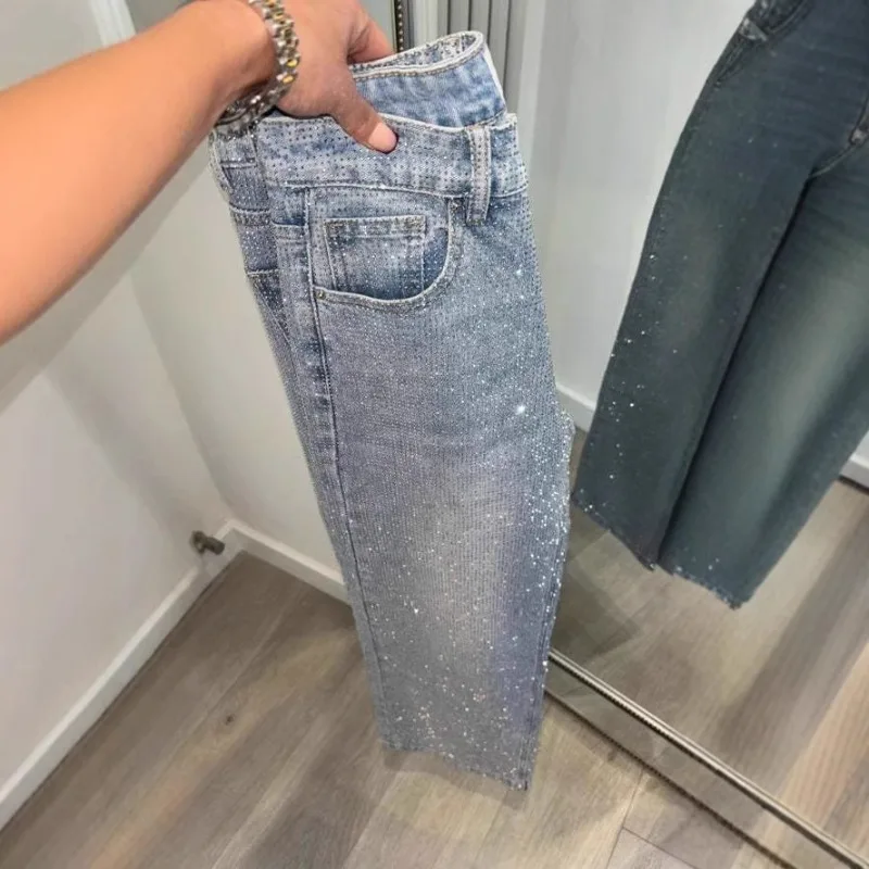 Japanese and Korean Casual Women's High Waisted Washed Denim Jeans, Loose and Slimming, Versatile and Rhinestone Hot Stamping
Japanese and Korean Casual Women's High Waisted Washed Denim Jeans, Loose and Slimming, Versatile and Rhinestone Hot Stamping