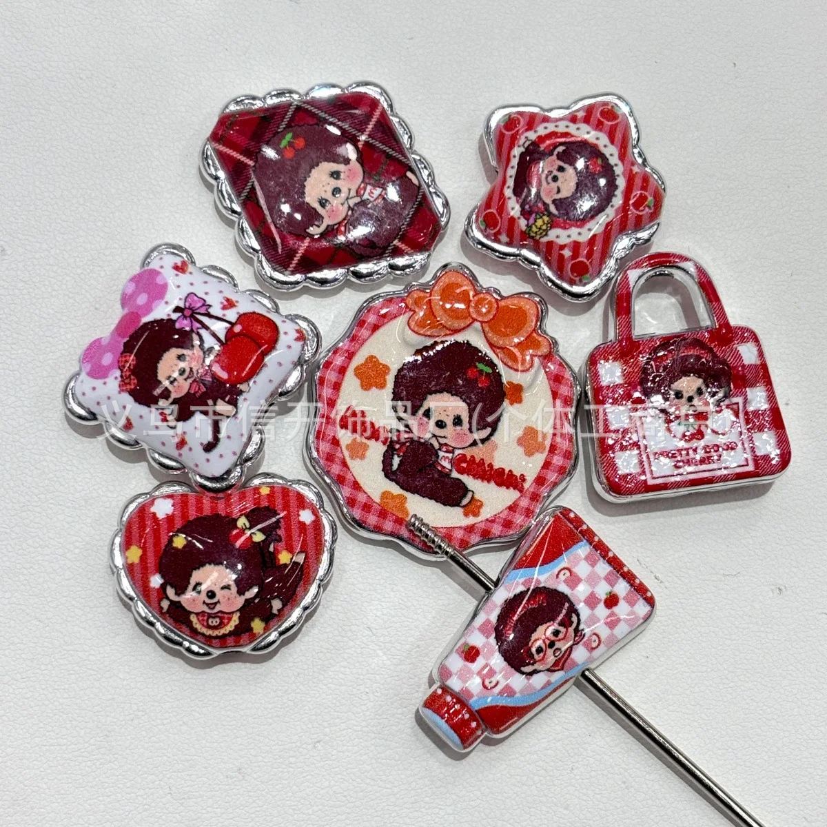 20pcs Holed double-sided engraved Monqiqi bead pen accessory mobile phone chain bag pendant hanging piece DIY handmade item
20pcs Holed double-sided engraved Monqiqi bead pen accessory mobile phone chain bag pendant hanging piece DIY handmade item