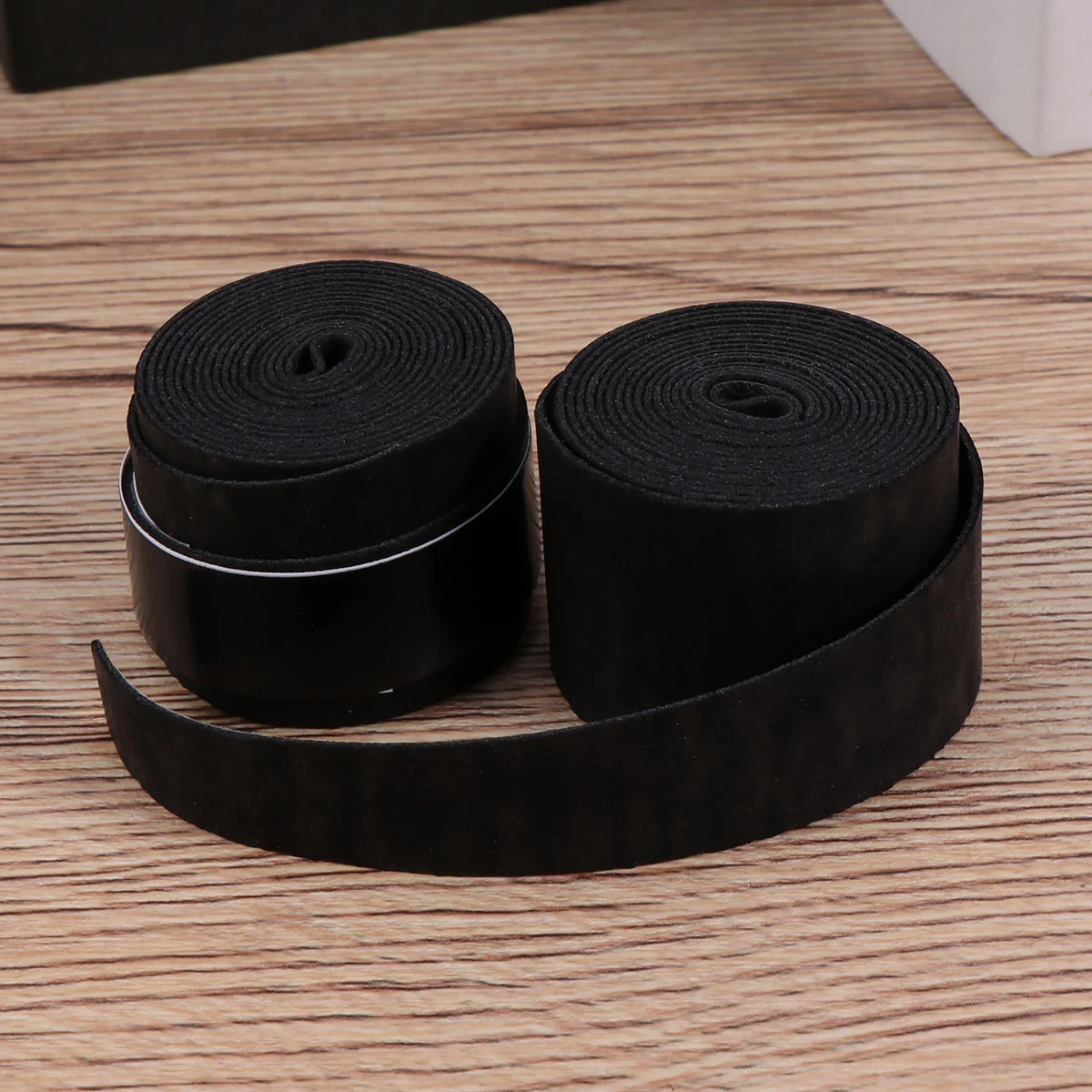 10 Pcs Shuttlecocks Badminton Electric Tape Black Tennis Racket Overgrip Handle
10 Pcs Shuttlecocks Badminton Electric Tape Black Tennis Racket Overgrip Handle