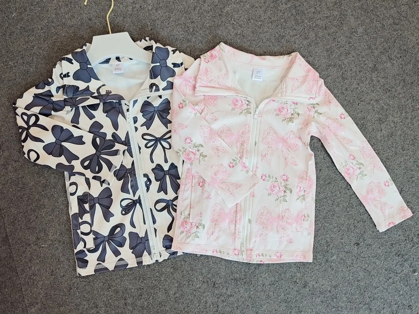 Silbing Baby Girls Long Sleeves Zipper Pockets Yoga Jacket Tops 
Silbing Baby Girls Long Sleeves Zipper Pockets Yoga Jacket Tops