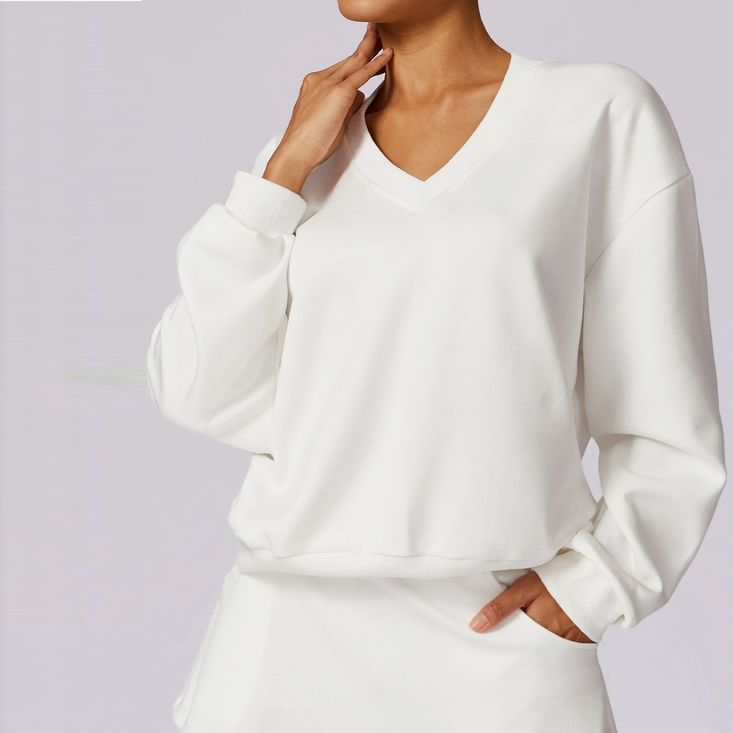Loose Sports Hoodie Long Sleeve Top for Women Outdoor Black White V Neck Warm Pullover Fitting Casual Fitness Clothes Wear
Loose Sports Hoodie Long Sleeve Top for Women Outdoor Black White V Neck Warm Pullover Fitting Casual Fitness Clothes Wear