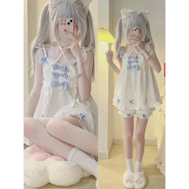 Cute Japanese Style Two-Piece Set with Strap Shorts And Knot Design Sweet Subculture Summer Outfit for Women
Cute Japanese Style Two-Piece Set with Strap Shorts And Knot Design Sweet Subculture Summer Outfit for Women
