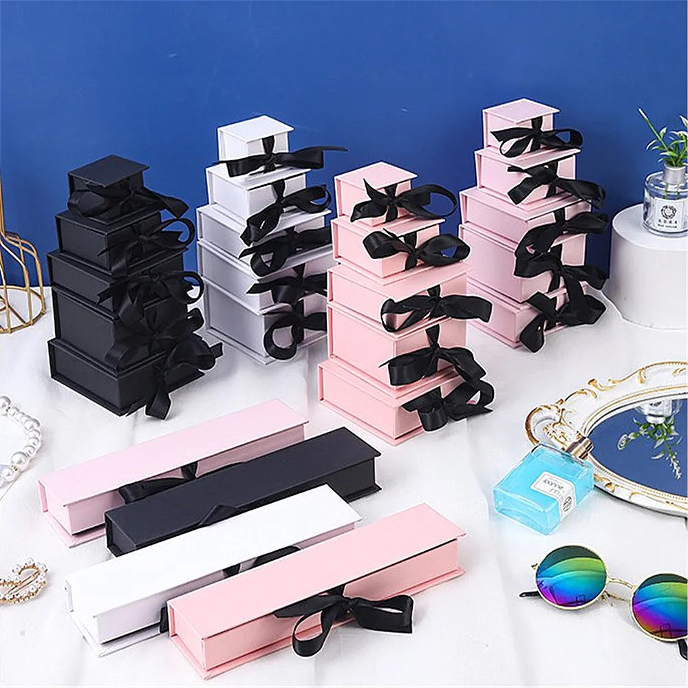 2024 New Jewelry Organizer Ribbon Flap Jewelry Packaging Paper Box Greeting Card Necklace Earring Ring Bracelet Gift Storage Box
2024 New Jewelry Organizer Ribbon Flap Jewelry Packaging Paper Box Greeting Card Necklace Earring Ring Bracelet Gift Storage Box
