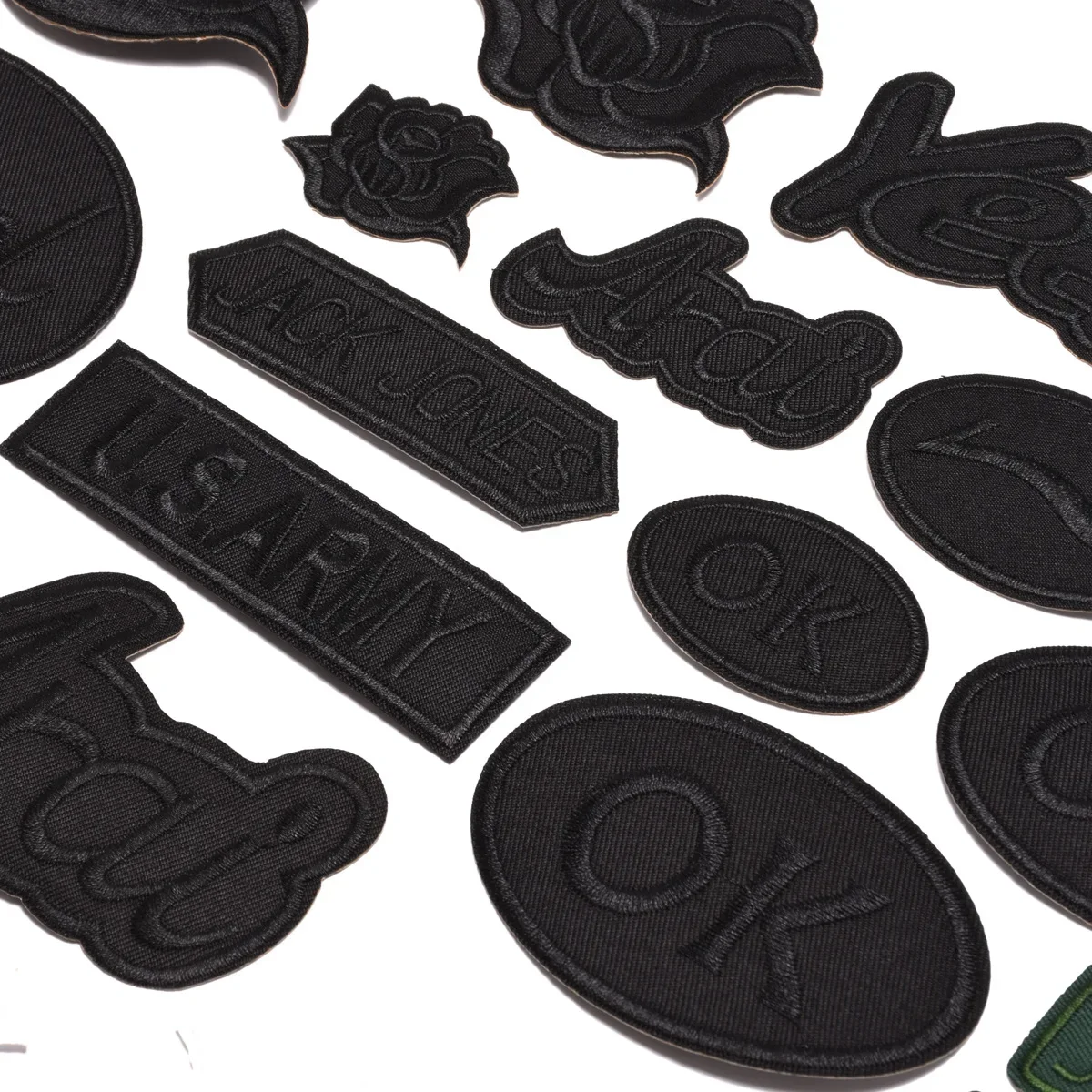 5pcs/bag High Quality Black Simple Embroidery Ironing Men's Clothes Sports Pants Decorative Accessories English Letter Patch
5pcs/bag High Quality Black Simple Embroidery Ironing Men's Clothes Sports Pants Decorative Accessories English Letter Patch