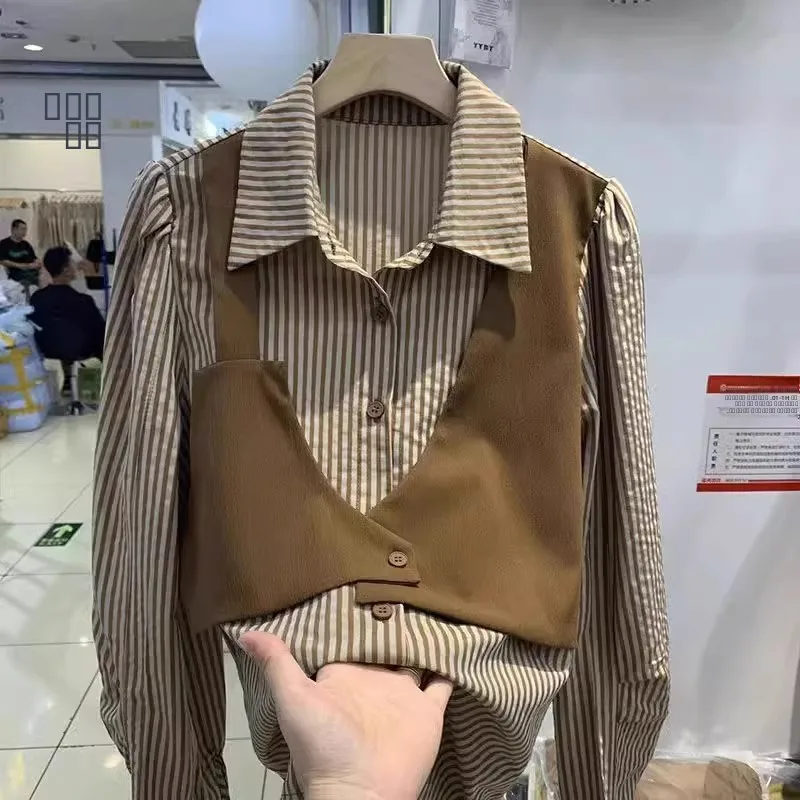 Loose Long Sve Striped irt 300 Pou Large Size Autumn Winter Japanese Sle Vest Fake Two-Piece Meat Concealing Versat...
Loose Long Sve Striped irt 300 Pou Large Size Autumn Winter Japanese Sle Vest Fake Two-Piece Meat Concealing Versat...