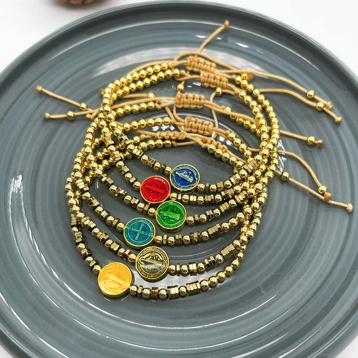 KKBEAD San Benito Cross Bracelet 18K Gold Plated Bead Pulseras Femme Vintage Handmade Religious Jewelry Gift for Women
KKBEAD San Benito Cross Bracelet 18K Gold Plated Bead Pulseras Femme Vintage Handmade Religious Jewelry Gift for Women