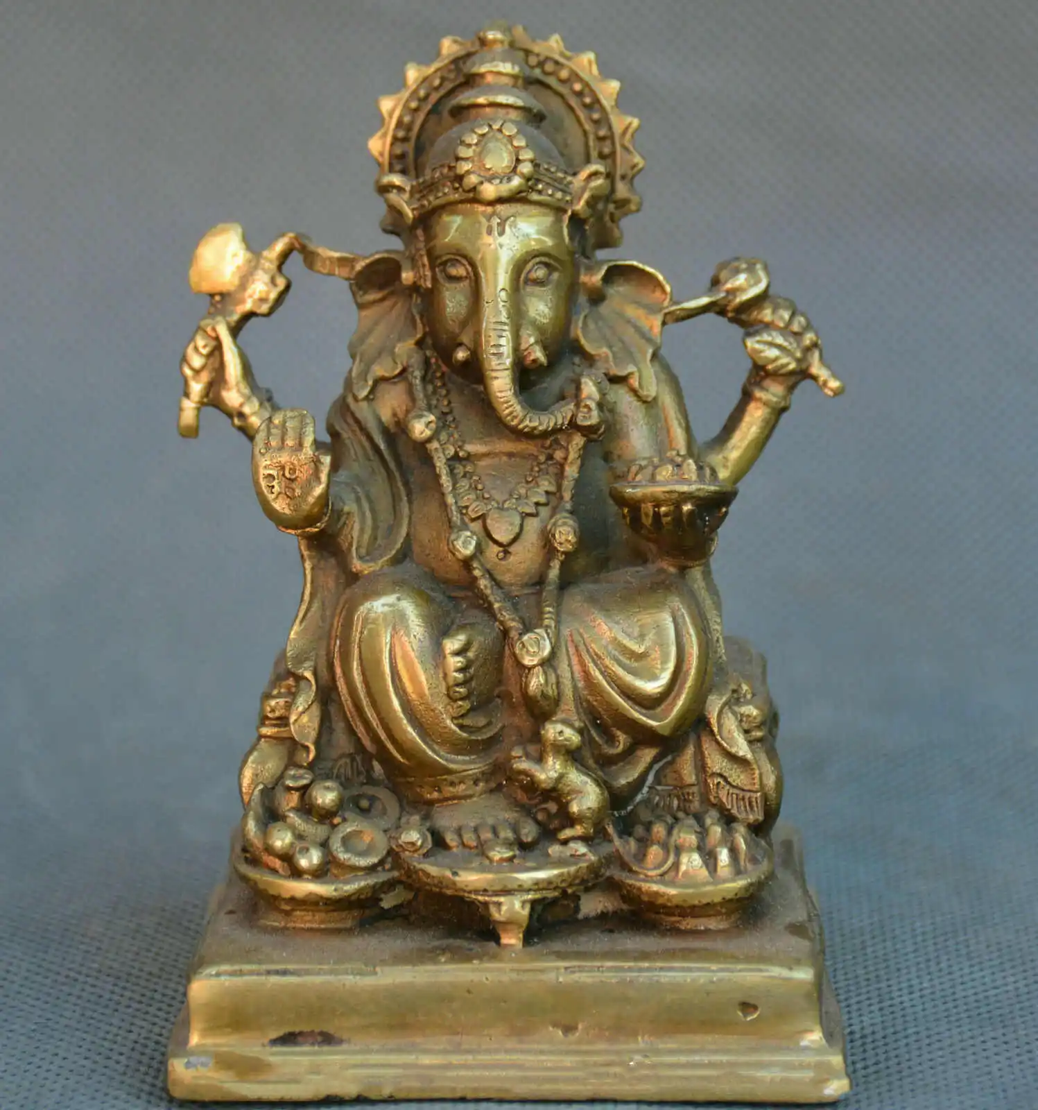 Collect China Tibet Buddhism Bronze Four Arms Hand Ganapati Mammon Buddha Statue
Collect China Tibet Buddhism Bronze Four Arms Hand Ganapati Mammon Buddha Statue