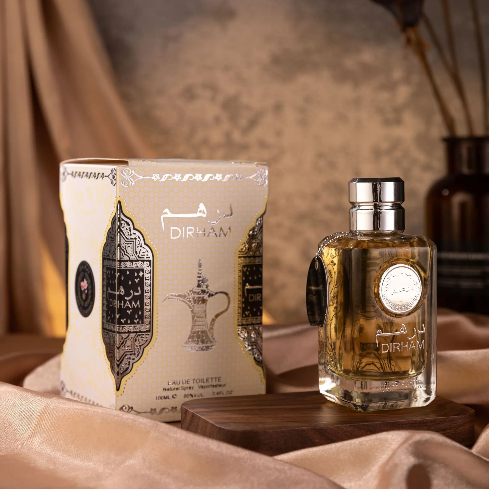 100ml Men's Perfume Oriental Tune Dirham Oriental Tone Dubai Arabia Long Lasting Men Eau De Parfume Man Mature Taste Cologne Men
100ml Men's Perfume Oriental Tune Dirham Oriental Tone Dubai Arabia Long Lasting Men Eau De Parfume Man Mature Taste Cologne Men