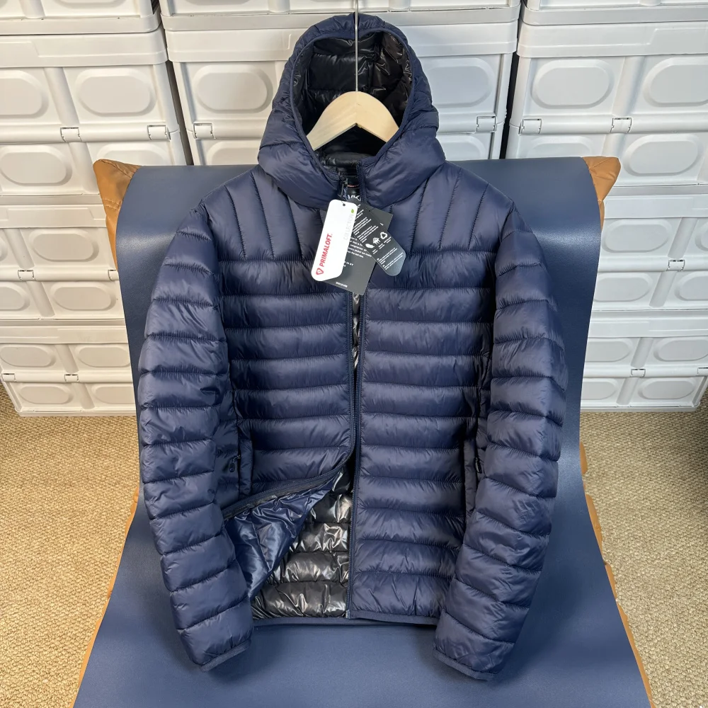 Высококачественная легкая уличная технологичная водонепроницаемая теплая мужская хлопковая куртка с капюшоном, модная городская стильная куртка приталенного кроя на молнии
Высококачественная легкая уличная технологичная водонепроницаемая теплая мужская хлопковая куртка с капюшоном, модная городская стильная куртка приталенного кроя на молнии