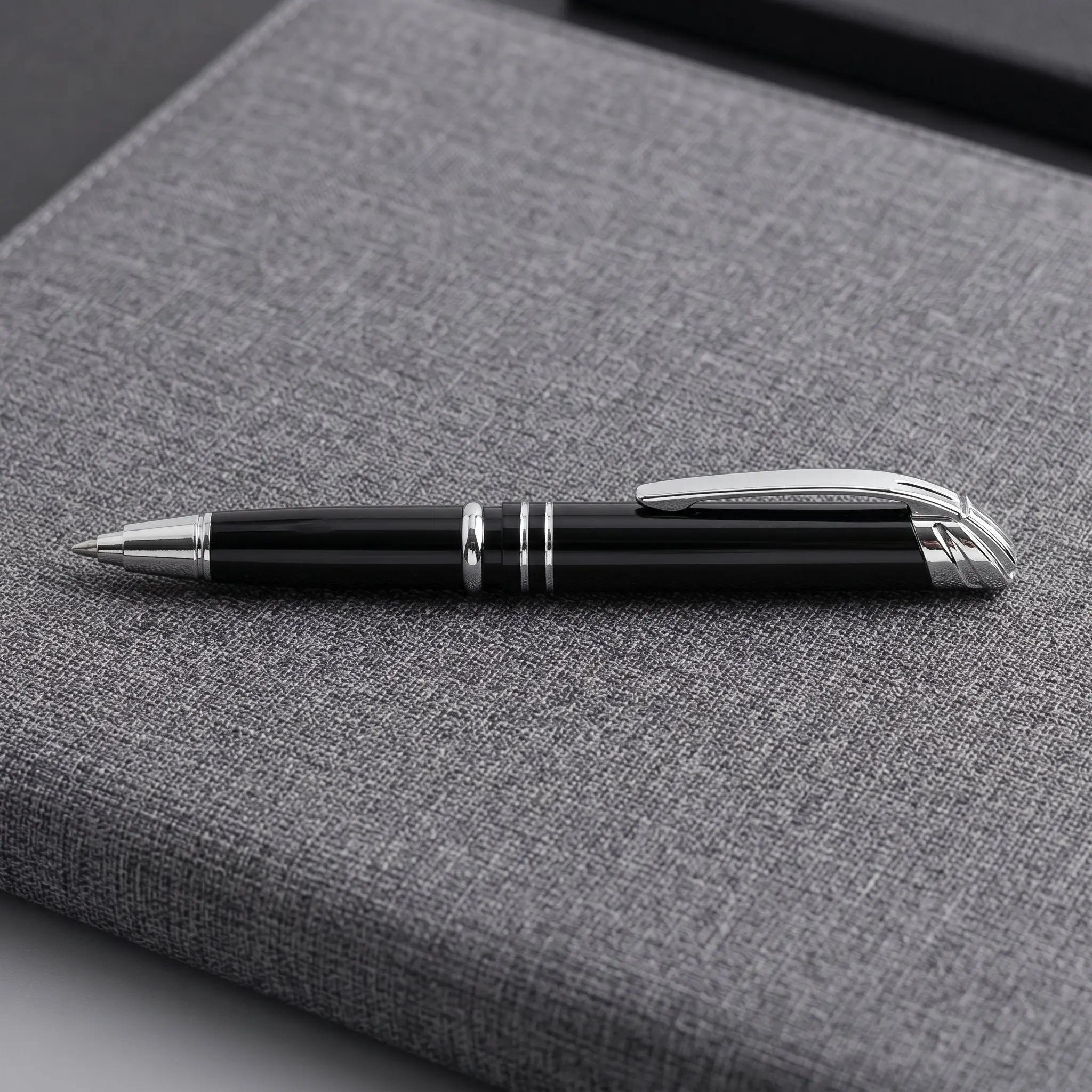 2Pcs LED Ballpoint Pens Metal in Dark Writing Pens Fine Tip Effortless Glide School Office Supplies for Students
2Pcs LED Ballpoint Pens Metal in Dark Writing Pens Fine Tip Effortless Glide School Office Supplies for Students
