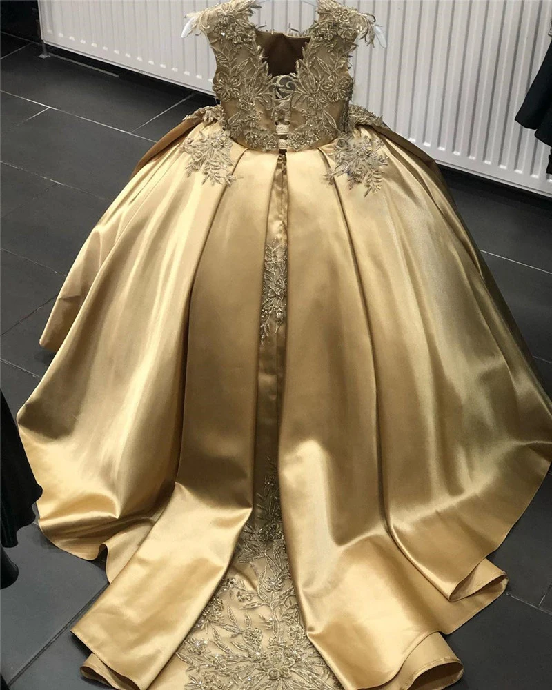 Ball Gown Flower girl Dresses for Wedding Lace Applique Satin Toddlers Pageant Dress Brush Train Birthday Party Gowns
Ball Gown Flower girl Dresses for Wedding Lace Applique Satin Toddlers Pageant Dress Brush Train Birthday Party Gowns
