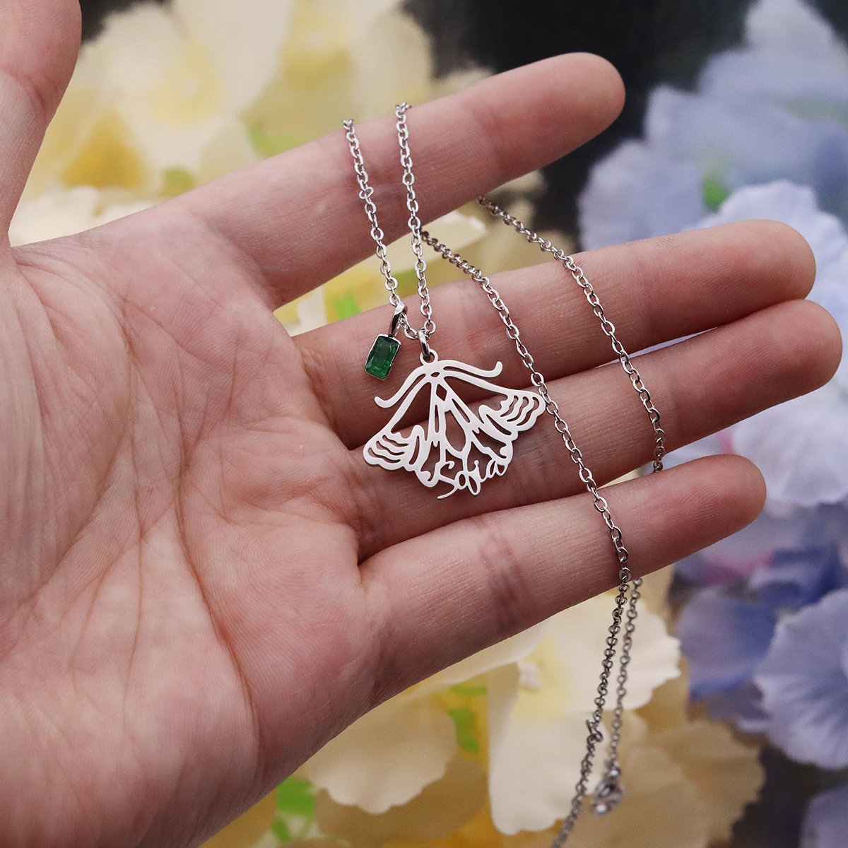 Personalized Name Hollow Moth Pendant Necklace Stainless Steel Custom Letter Insect Necklaces Minimalist Daily Wear Jewelry Gift
Personalized Name Hollow Moth Pendant Necklace Stainless Steel Custom Letter Insect Necklaces Minimalist Daily Wear Jewelry Gift