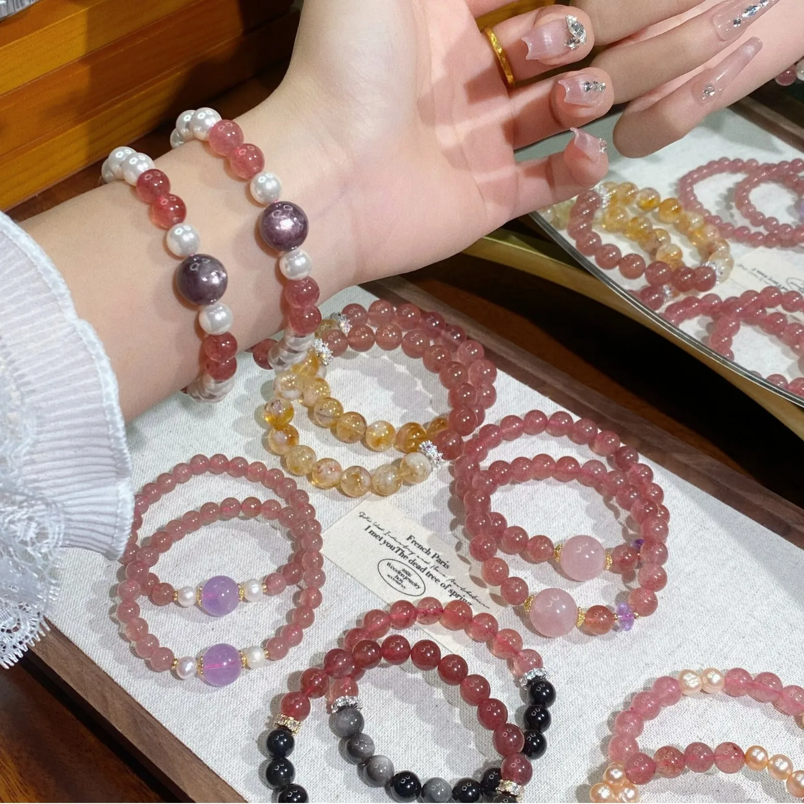 New Strawberry Crystal Niche Sweet And Simple Natural Pearl Elastic Bracelet For Women Lucky Hand String
New Strawberry Crystal Niche Sweet And Simple Natural Pearl Elastic Bracelet For Women Lucky Hand String
