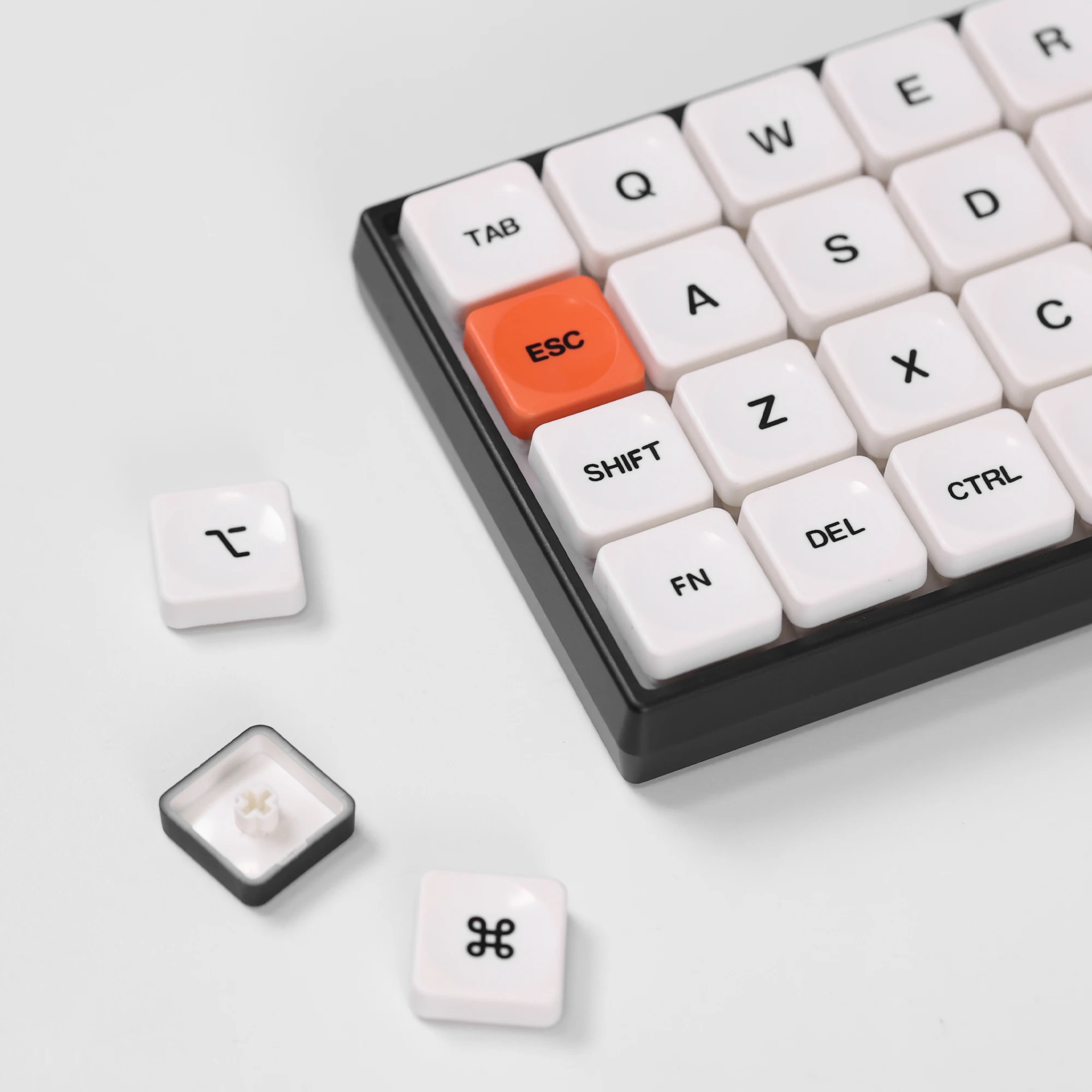 Chosfox 53 Keys Lck Custom Keycaps Mechanical Keyboard PBT Keycaps For Kailh Choc V2 Switch Low Profile Cross Personality Keycap 
Chosfox 53 Keys Lck Custom Keycaps Mechanical Keyboard PBT Keycaps For Kailh Choc V2 Switch Low Profile Cross Personality Keycap