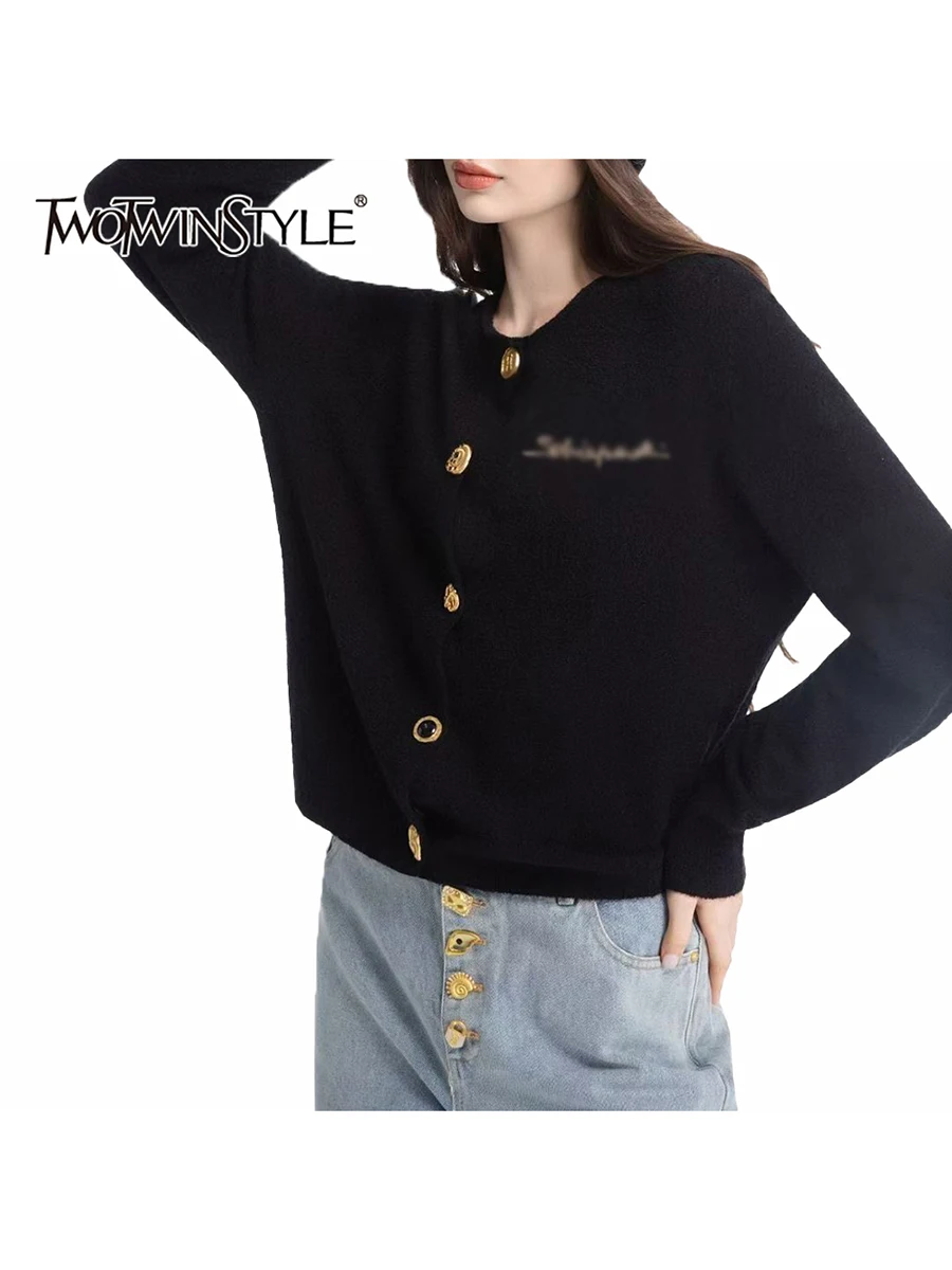 TWOTWINSTYLE свободные повседневные кардиганы с вышивкой для женщин, кардиган с круглым вырезом и длинными рукавами, лоскутный женский кардиган на пуговицах, новый
TWOTWINSTYLE свободные повседневные кардиганы с вышивкой для женщин, кардиган с круглым вырезом и длинными рукавами, лоскутный женский кардиган на пуговицах, новый