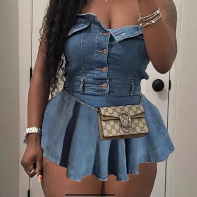 Off Shoulder Women Denim Mini Dress Solid Bodycon Button Up Pleated Dresses 2025 Summer New Fashion Streetwear Sexy Club Outfits
Off Shoulder Women Denim Mini Dress Solid Bodycon Button Up Pleated Dresses 2025 Summer New Fashion Streetwear Sexy Club Outfits