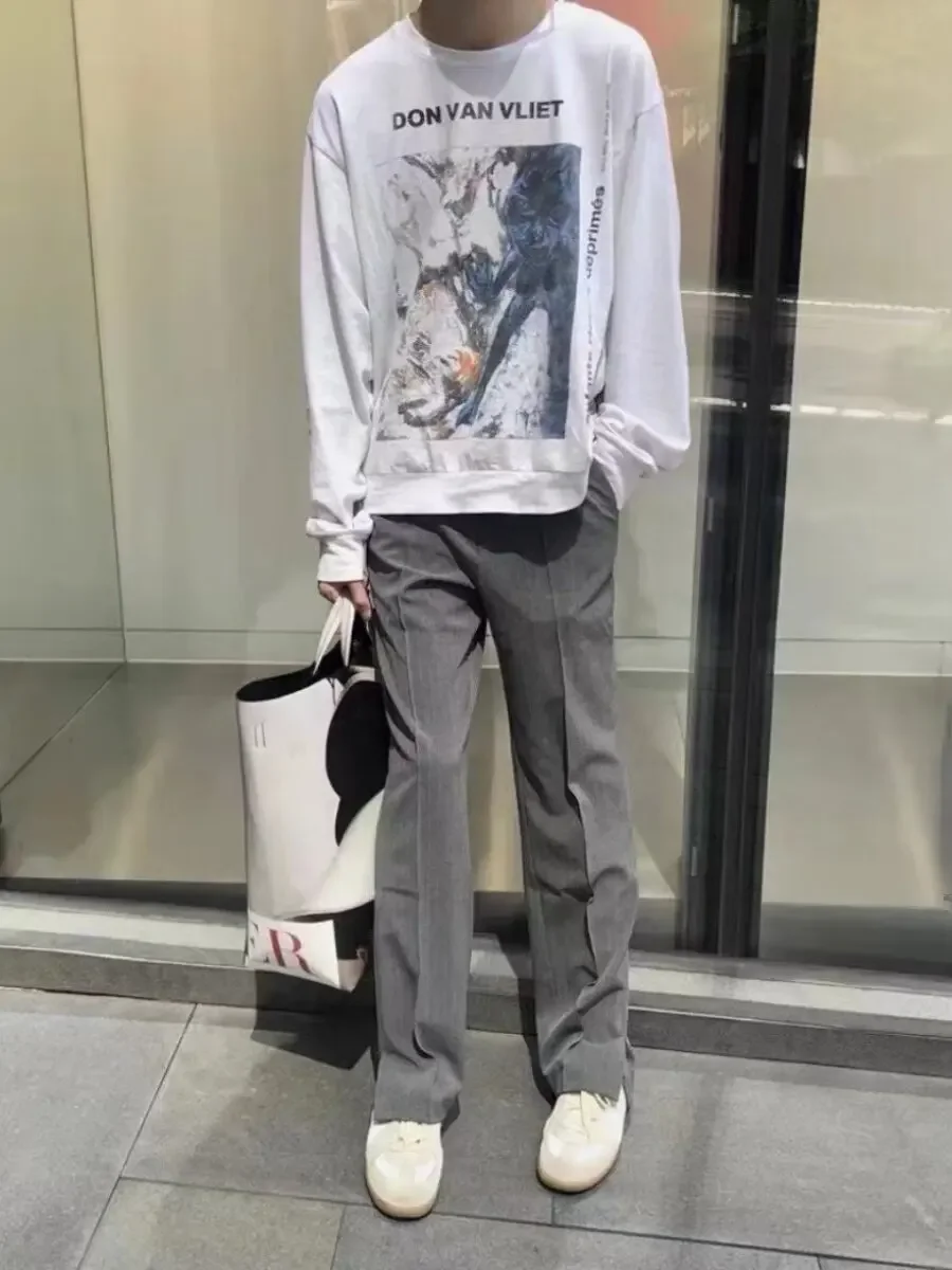 ER/D Smurf 19fw Artist Boxy White Crew Neck Print Long Sleeve T-Shirt
ER/D Smurf 19fw Artist Boxy White Crew Neck Print Long Sleeve T-Shirt