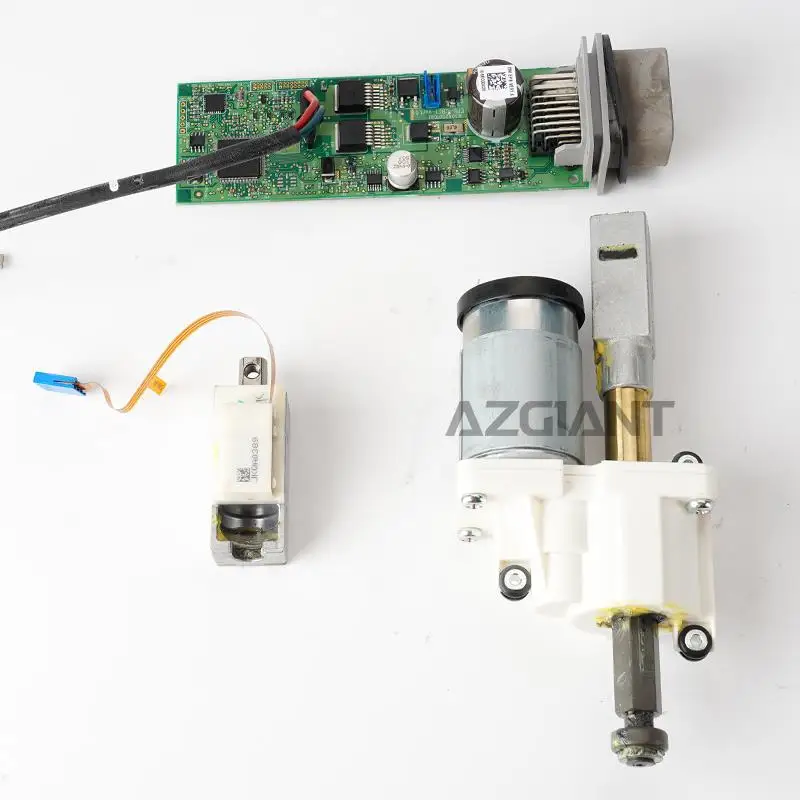 Автомобильный модуль ручного тормоза, мотор EPB, редуктор электронного ручного тормоза для Hyundai Santa Fe OE 597002W800 59700B8900
Автомобильный модуль ручного тормоза, мотор EPB, редуктор электронного ручного тормоза для Hyundai Santa Fe OE 597002W800 59700B8900