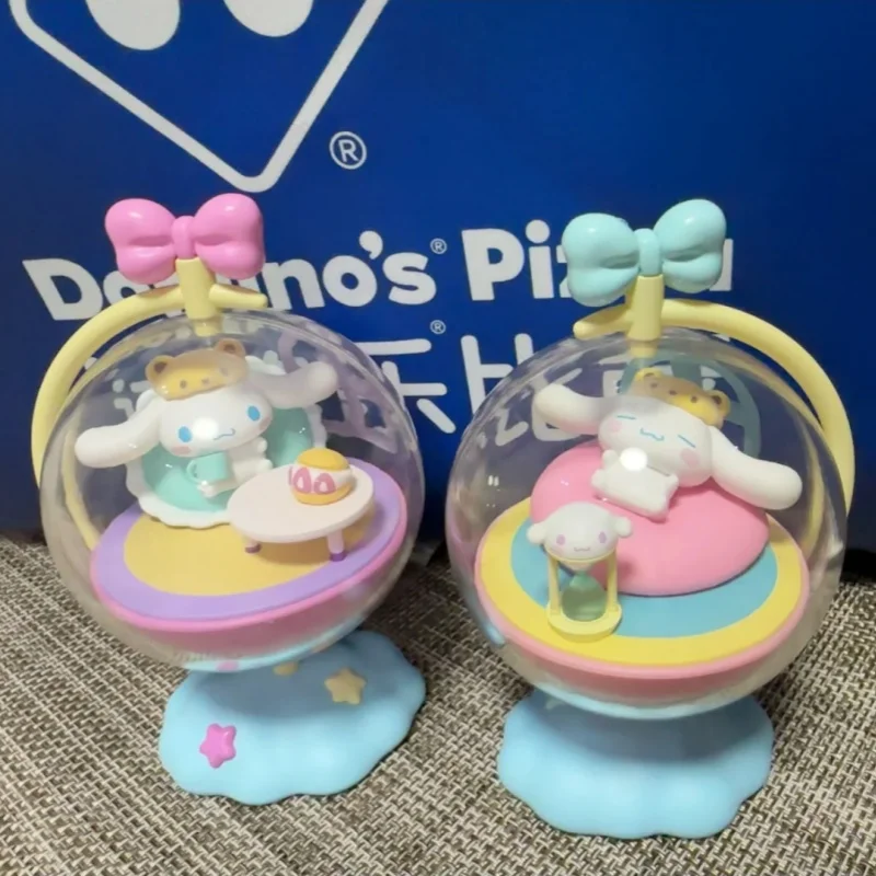 Подлинная Sanrio Cinnamoroll вращающаяся планета серии слепая коробка Guess Bag игрушки Kawaii аниме фигурка детский подарок на день рождения 
Подлинная Sanrio Cinnamoroll вращающаяся планета серии слепая коробка Guess Bag игрушки Kawaii аниме фигурка детский подарок на день рождения