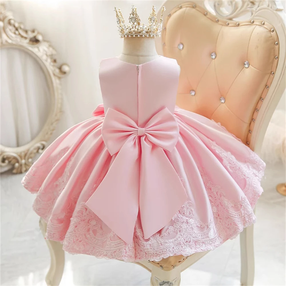 Customized Flower Girl Dress For Wedding Appliques Bow High Waist Knee Length Elegant Kids Birthday First Communion Gown
Customized Flower Girl Dress For Wedding Appliques Bow High Waist Knee Length Elegant Kids Birthday First Communion Gown