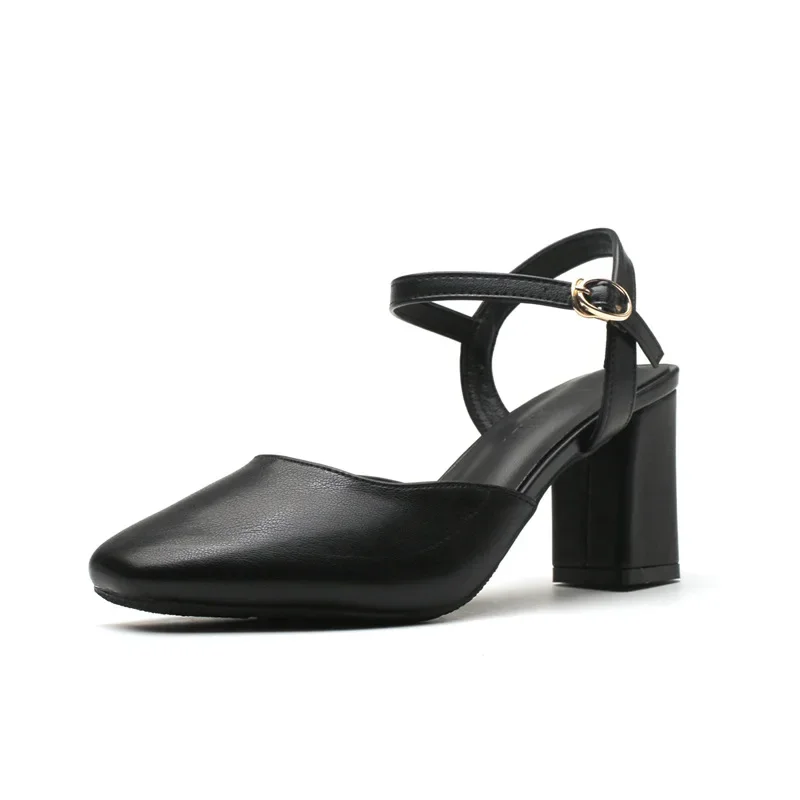 Size 31-43 Square-toe Chunky Heel High-heeled Shoes Plus Size Women Summer Sandals
Size 31-43 Square-toe Chunky Heel High-heeled Shoes Plus Size Women Summer Sandals