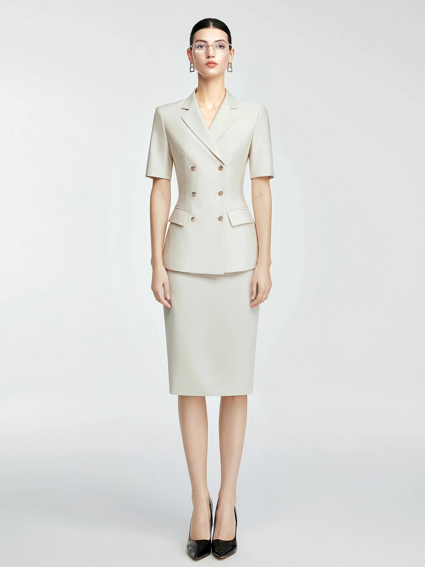 Elegant Thin Tailored Suit Set for Women Summer Fashion Business Interview Formal British Style Double Button Professional Ou...
Elegant Thin Tailored Suit Set for Women Summer Fashion Business Interview Formal British Style Double Button Professional Ou...