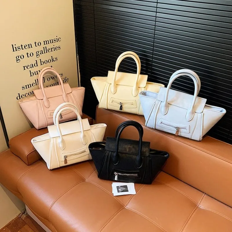 Vintage Classic Diaper Bag High End Leather Satchels Women Crossbody Purse Trendy Business Casual Large Capacity
Vintage Classic Diaper Bag High End Leather Satchels Women Crossbody Purse Trendy Business Casual Large Capacity