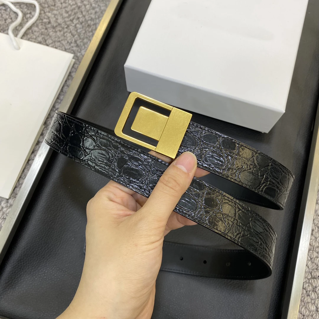 Luxury Brand Genuine Leather Belt Casual Business Waist Belt Versatile Young Fashionable Top Layer Cowhide Women Designer Belt
Luxury Brand Genuine Leather Belt Casual Business Waist Belt Versatile Young Fashionable Top Layer Cowhide Women Designer Belt