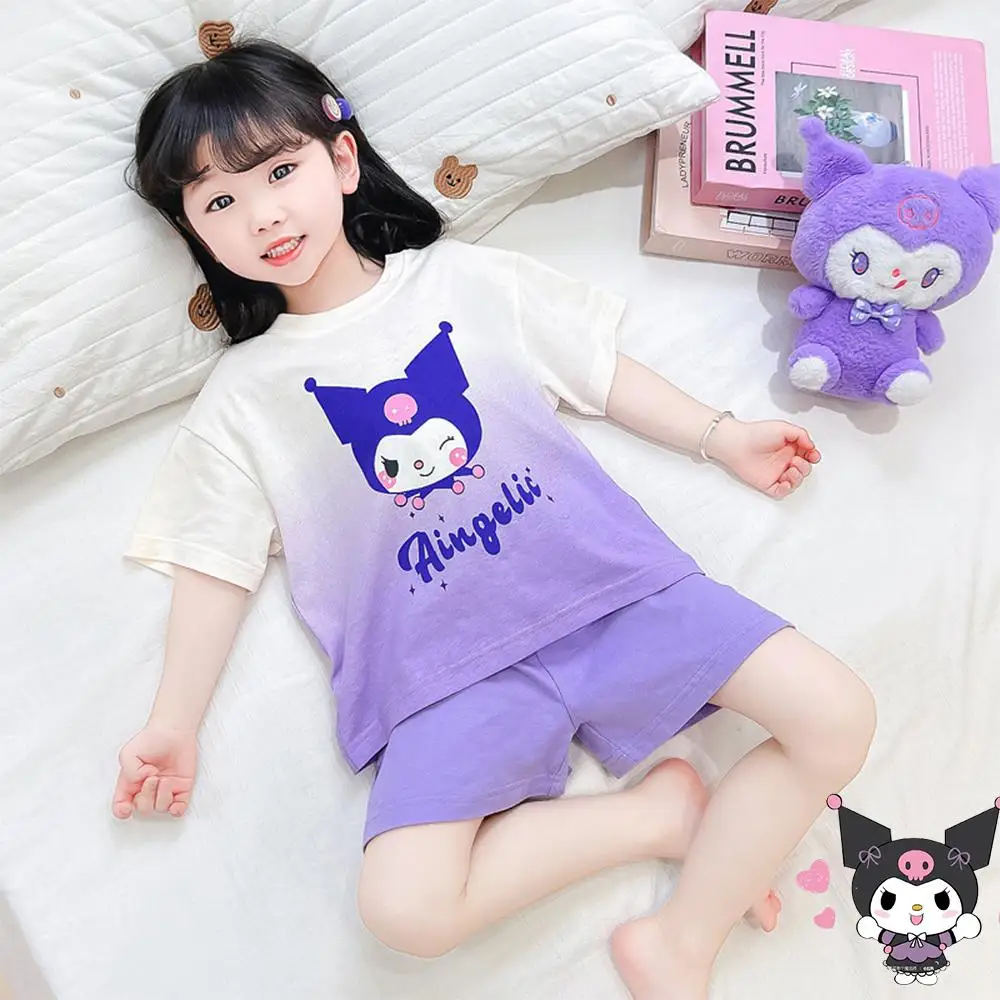 Детский комплект в стиле аниме Kawaii Kuromi, летняя одежда с героями мультфильмов My Melody Sanrio, шорты с короткими рукавами для девочек, хлопковая удобная одежда
Детский комплект в стиле аниме Kawaii Kuromi, летняя одежда с героями мультфильмов My Melody Sanrio, шорты с короткими рукавами для девочек, хлопковая удобная одежда