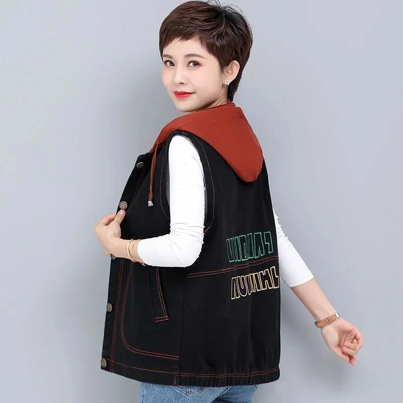 Women Denim Vest 2025 Spring Summer New Hooded Waistcoat Female Loose Large Size 5XL Sleeveless Coat Femme Vest Thin Cowboy Top
Women Denim Vest 2025 Spring Summer New Hooded Waistcoat Female Loose Large Size 5XL Sleeveless Coat Femme Vest Thin Cowboy Top