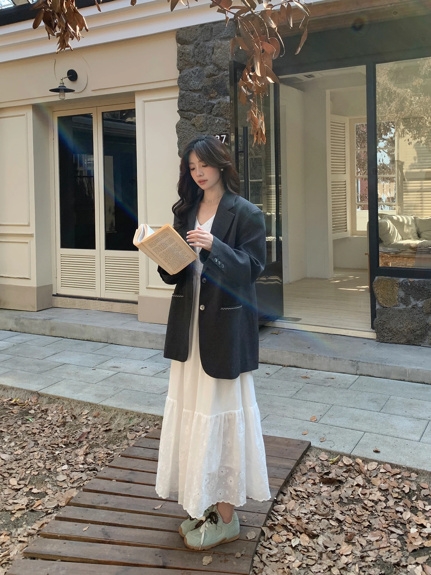 Свободный повседневный корейский костюм для женщин: модный дизайн, полиэстер, длинный рукав, на пуговицах, с теплой подкладкой, однотонный
Свободный повседневный корейский костюм для женщин: модный дизайн, полиэстер, длинный рукав, на пуговицах, с теплой подкладкой, однотонный