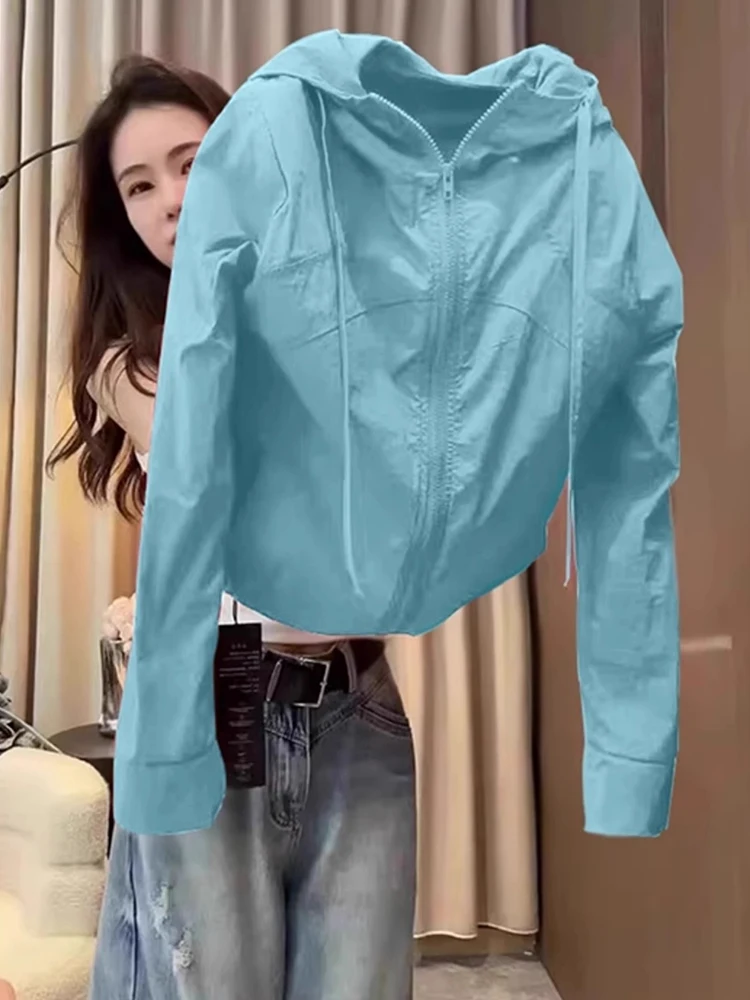 Ele Blue с капюшоном и защитой от солнца, женский летний легкий дышащий повседневный модный универсальный топ с защитой от ультрафиолета
Ele Blue с капюшоном и защитой от солнца, женский летний легкий дышащий повседневный модный универсальный топ с защитой от ультрафиолета