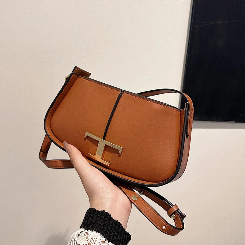 Элегантная пригородная сумка через плечо — высококачественная текстурированная кожаная сумка с винтажным парижским дизайном и регулируемым плечевым ремнем
Элегантная пригородная сумка через плечо — высококачественная текстурированная кожаная сумка с винтажным парижским дизайном и регулируемым плечевым ремнем