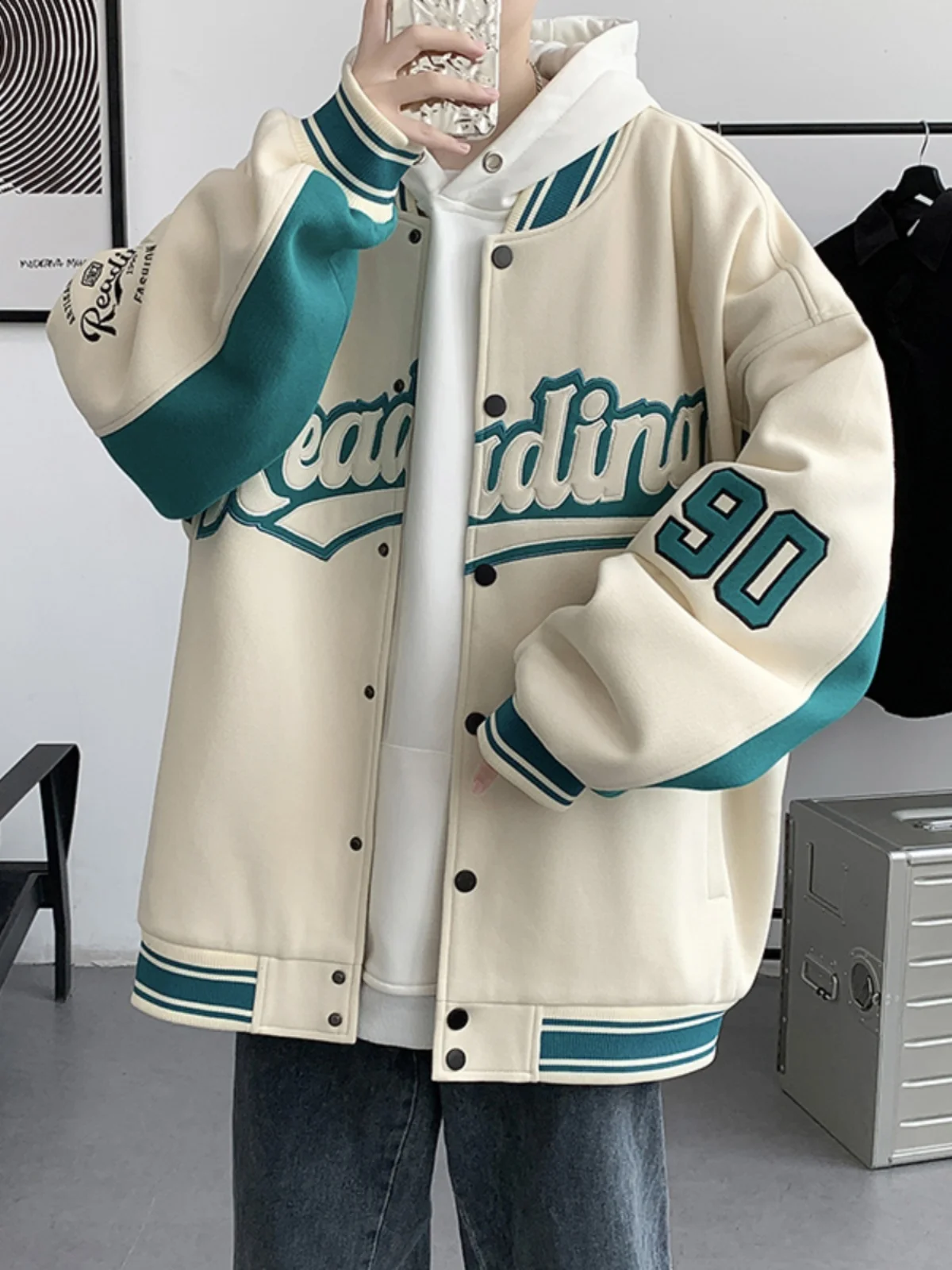 American High Street Style Baseball Jacket for Men Trendy Pilot Coat Spring Autumn Loose Fit Anti-Wrinkle Long Sleeve Outerwear
American High Street Style Baseball Jacket for Men Trendy Pilot Coat Spring Autumn Loose Fit Anti-Wrinkle Long Sleeve Outerwear