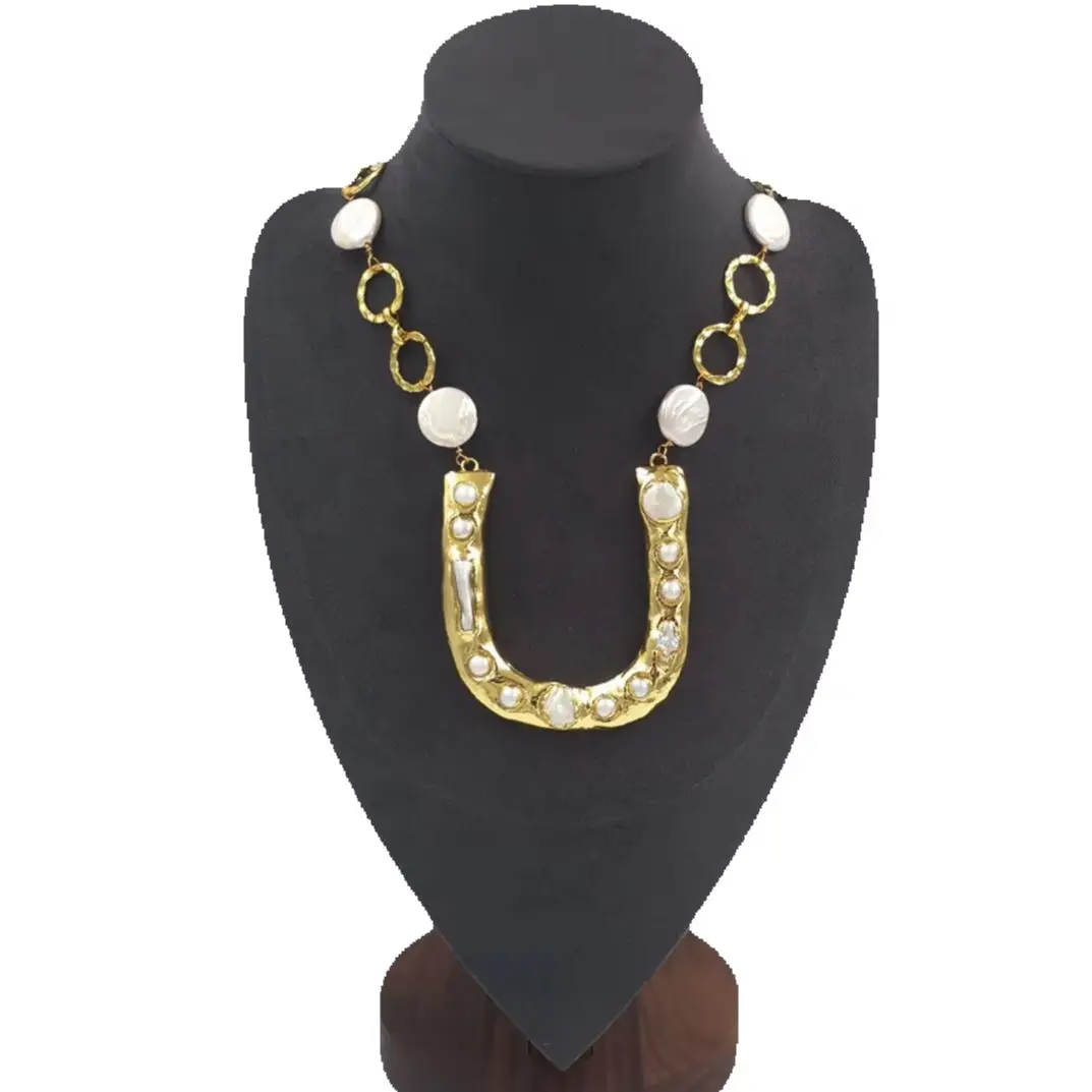 WT-JN368 New Personality Necklace Style U Letter Shape 18k Gold Plated With Freshwater Pearl Paved O Chain Yellow Brass ACC
WT-JN368 New Personality Necklace Style U Letter Shape 18k Gold Plated With Freshwater Pearl Paved O Chain Yellow Brass ACC