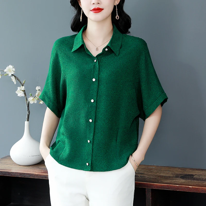 Women Summer Style Satin Blouses Shirts Casual Short Sleeve Turn-down Collar Printed Casual Tops Femme Loose Mom Clothing
Women Summer Style Satin Blouses Shirts Casual Short Sleeve Turn-down Collar Printed Casual Tops Femme Loose Mom Clothing