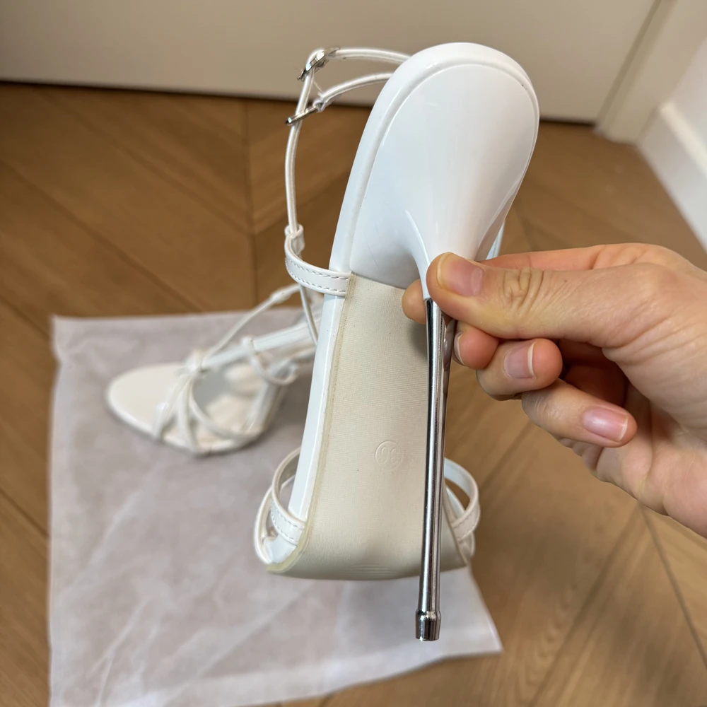 Customize 16cm Extreme Metal High Heels Stilettos Sexy Sandals Woman Pumps Pointed toe Catwalk T-stage Show Model Unisex Shoes
Customize 16cm Extreme Metal High Heels Stilettos Sexy Sandals Woman Pumps Pointed toe Catwalk T-stage Show Model Unisex Shoes