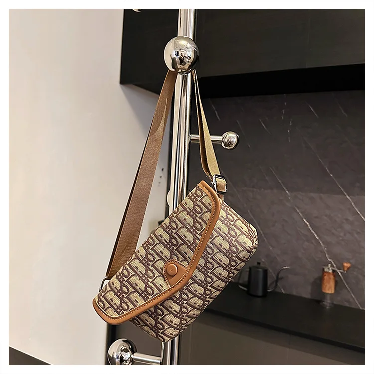 Fashion Commute Crossbody 2025 Women's Canvas Vintage Black Fanny Shoulder Bag 
Fashion Commute Crossbody 2025 Women's Canvas Vintage Black Fanny Shoulder Bag