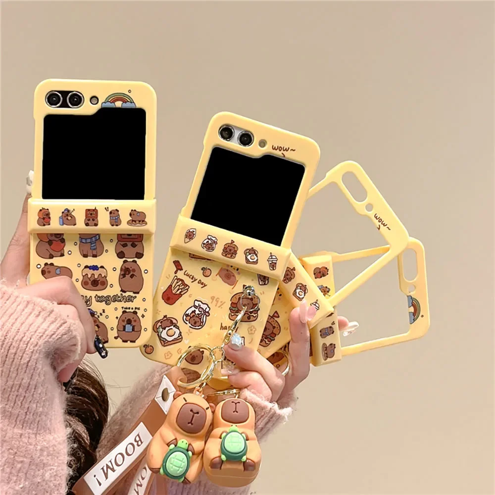 Cute Capybaras With Pendant Phone Case for Samsung Galaxy Z Flip 3 4 5 Z Flip 6 5G PC Hard Anti-fall Back Cover
Cute Capybaras With Pendant Phone Case for Samsung Galaxy Z Flip 3 4 5 Z Flip 6 5G PC Hard Anti-fall Back Cover